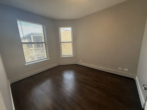 368 East 59th Street Chicago IL 60637