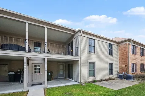 1804 Fayette Walk Street Hoffman Estates IL 60169