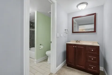 1804 Fayette Walk Street Hoffman Estates IL 60169