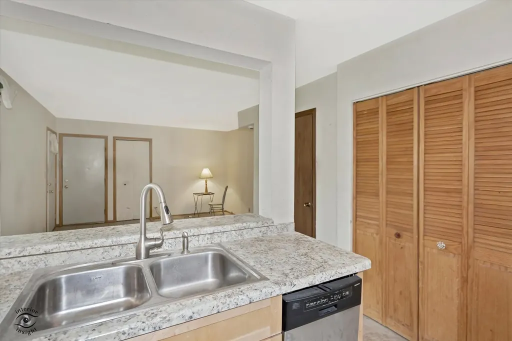 2615 Oakshire Court Aurora IL 60502