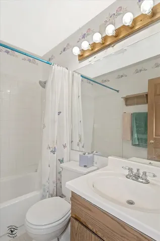 2615 Oakshire Court Aurora IL 60502