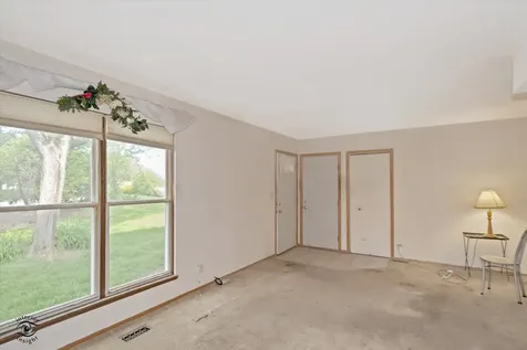 2615 Oakshire Court Aurora IL 60502