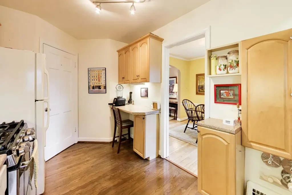 6436 North Oketo Avenue Chicago IL 60631