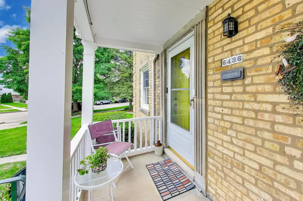 6436 North Oketo Avenue Chicago IL 60631