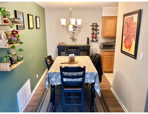 4833 West 109th Street Oak Lawn IL 60453