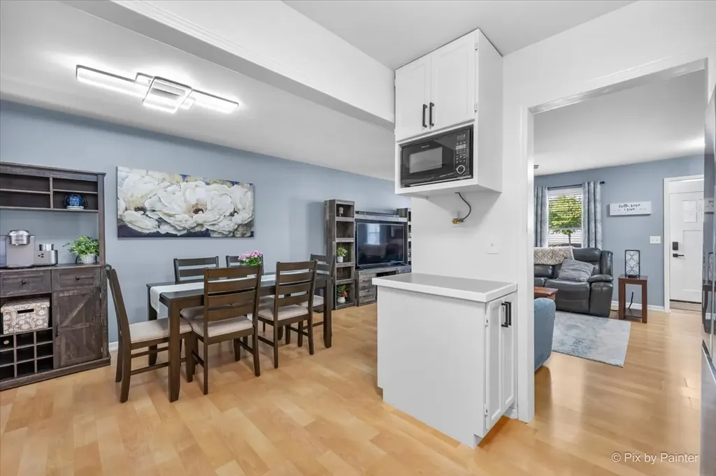 575 Rodenburg Road Roselle IL 60172