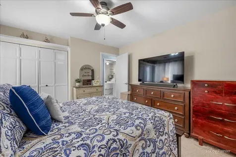 575 Rodenburg Road Roselle IL 60172