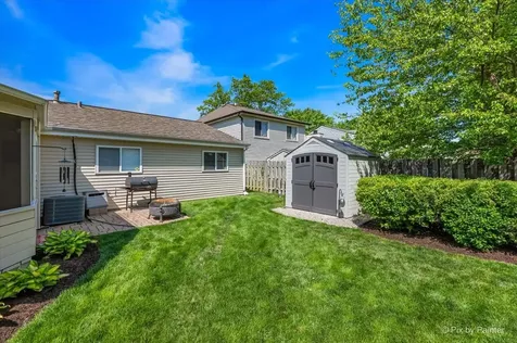 575 Rodenburg Road Roselle IL 60172