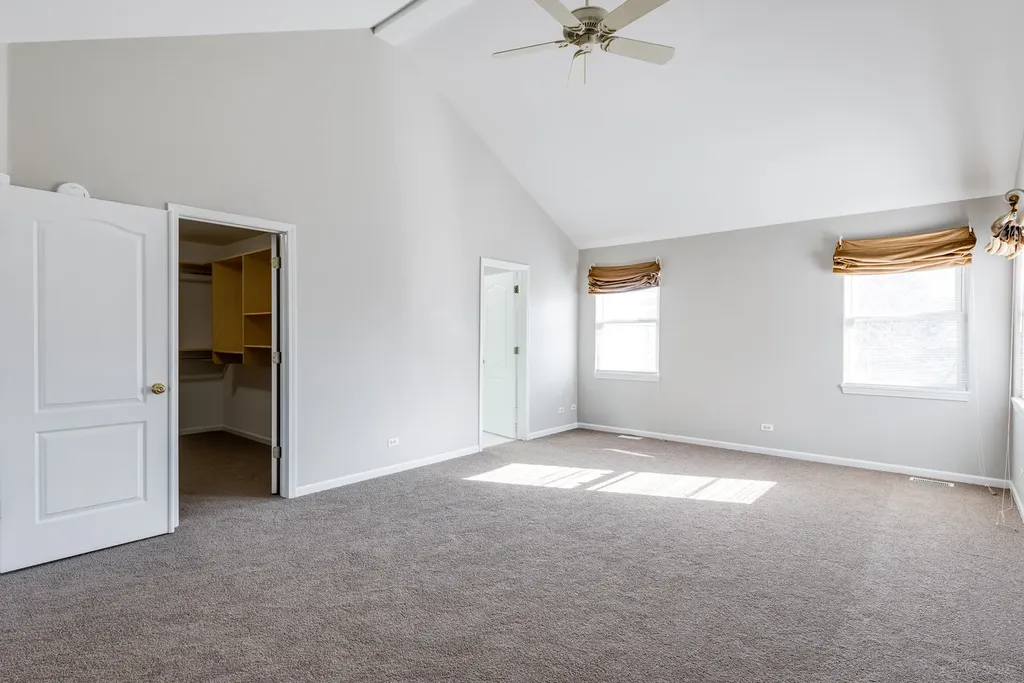 954 Campbell Drive Naperville IL 60563