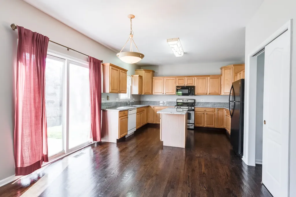 954 Campbell Drive Naperville IL 60563