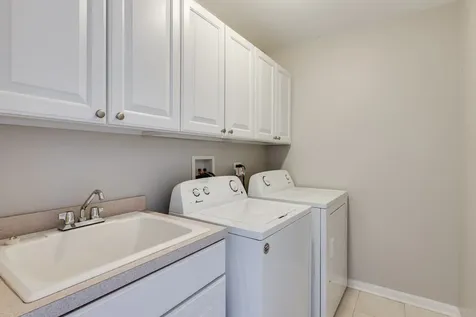954 Campbell Drive Naperville IL 60563
