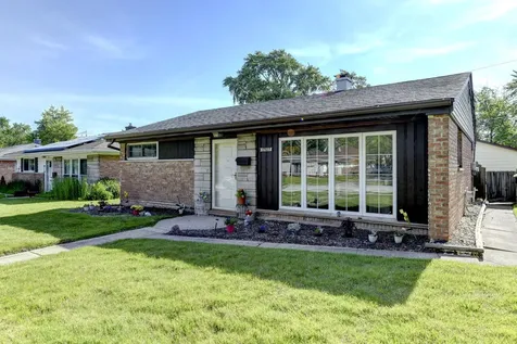 17927 Wildwood Avenue Lansing IL 60438