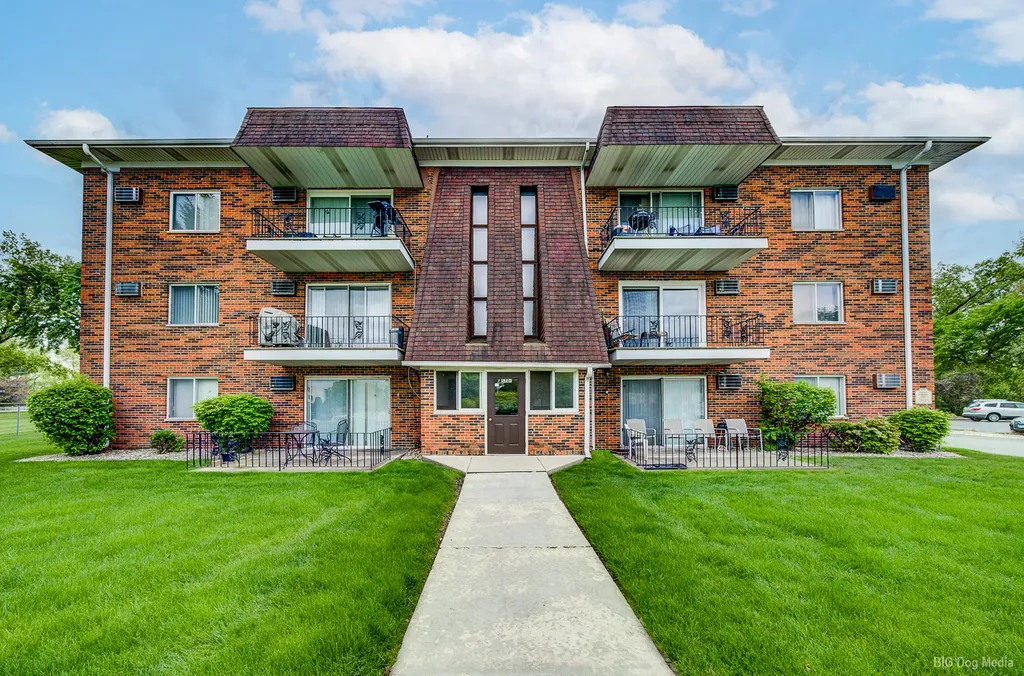 5701 129TH Street Crestwood IL 60418