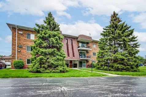 5701 129TH Street Crestwood IL 60418