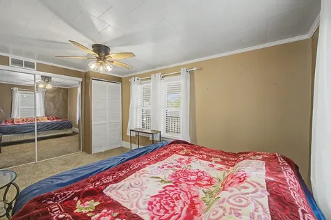 1206 East Main Street Clinton IL 61727