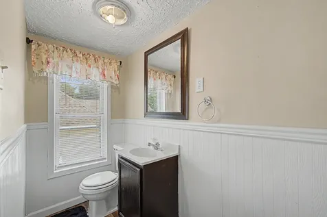 1206 East Main Street Clinton IL 61727