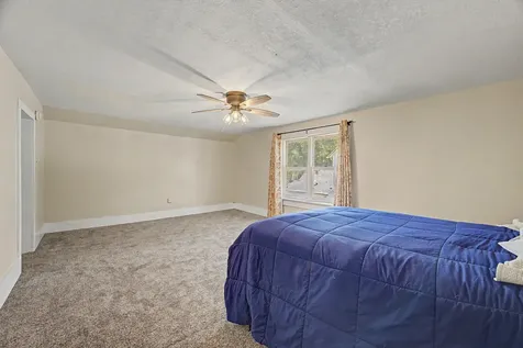 1206 East Main Street Clinton IL 61727