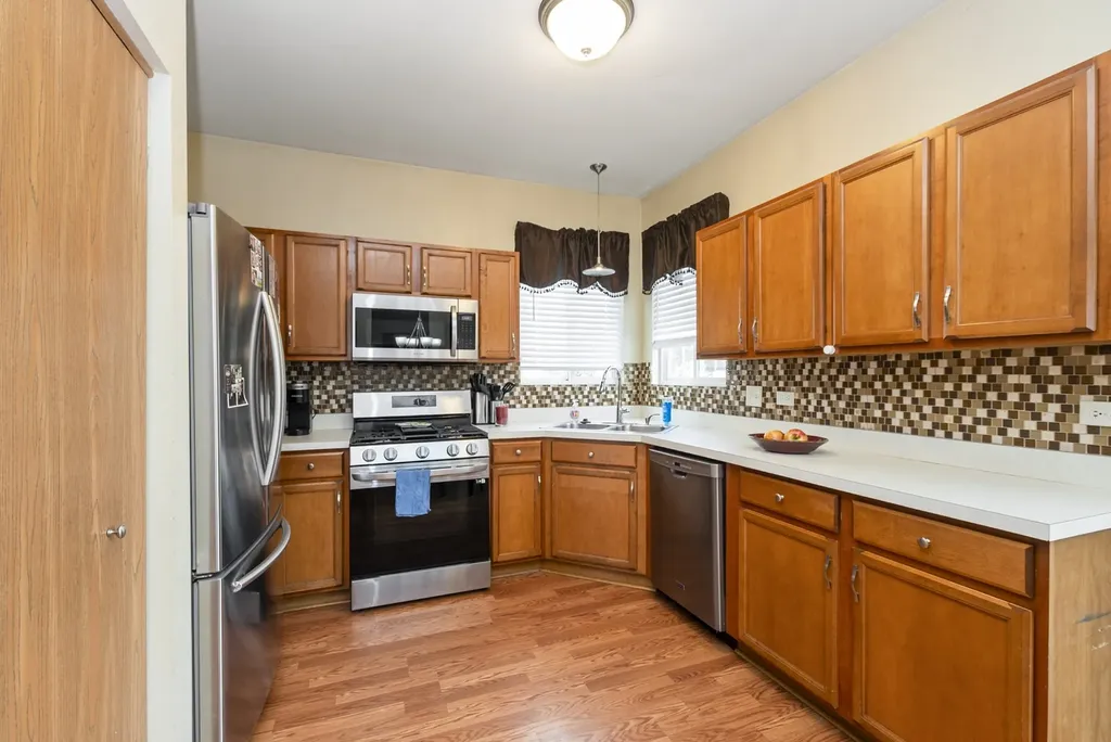 6301 Southridge Drive Plainfield IL 60586