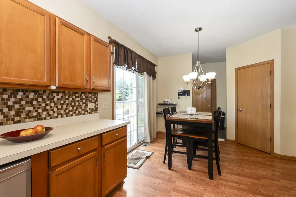 6301 Southridge Drive Plainfield IL 60586