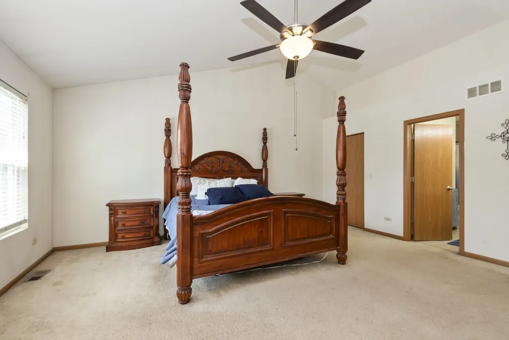 6301 Southridge Drive Plainfield IL 60586
