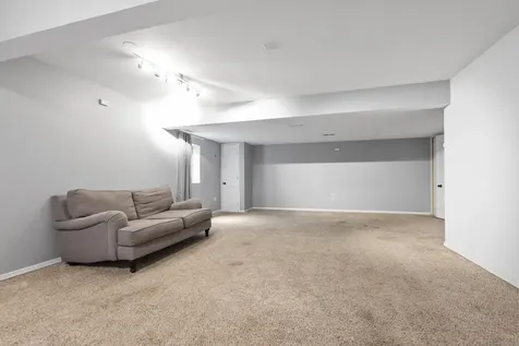 6301 Southridge Drive Plainfield IL 60586