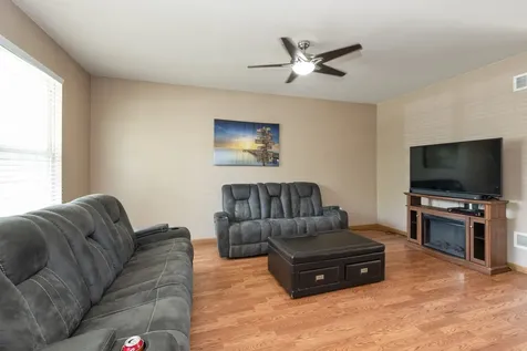 6301 Southridge Drive Plainfield IL 60586
