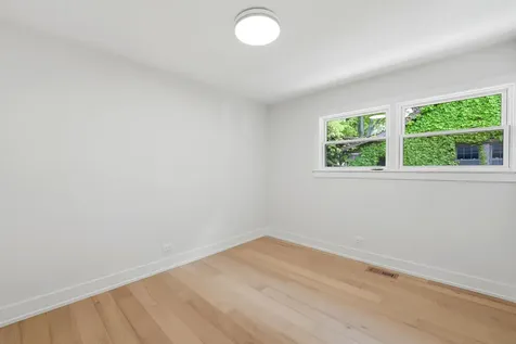 1009 South Washington Avenue Park Ridge IL 60068