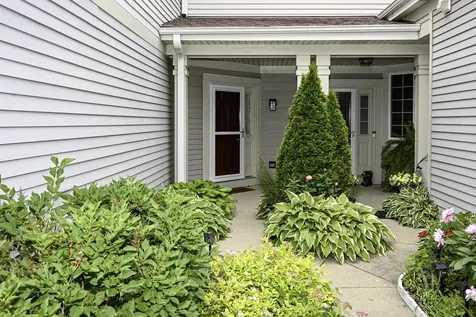 574 East Thornhill Lane Palatine IL 60074