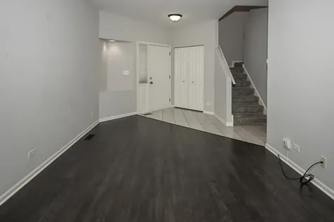 574 East Thornhill Lane Palatine IL 60074