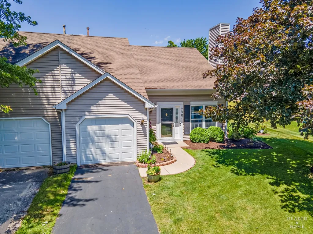 2307 Aspen Drive Woodstock IL 60098