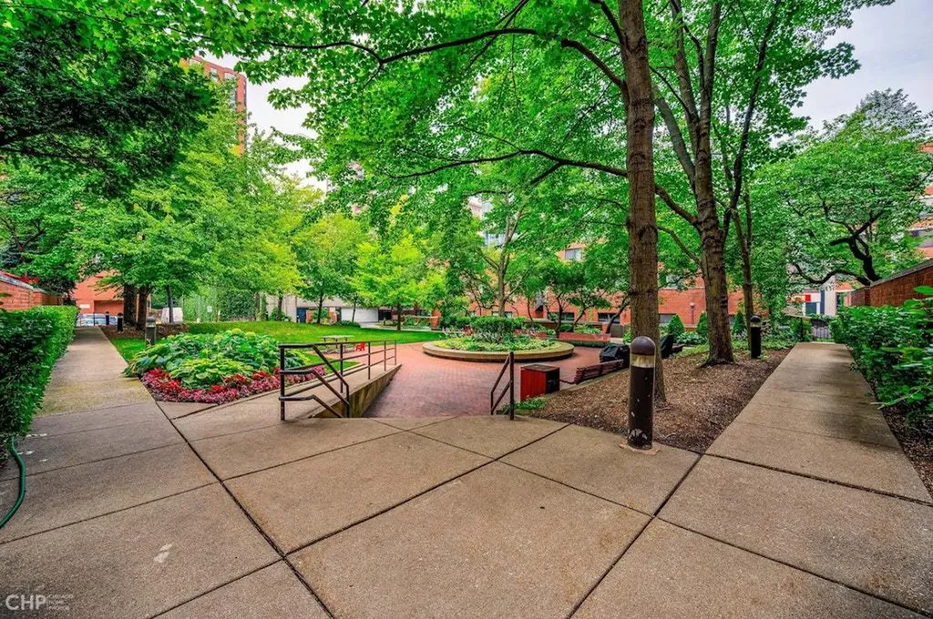 1115 South Plymouth Court Chicago IL 60605