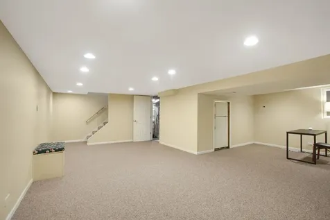 1110 East Dogwood Lane Mount Prospect IL 60056