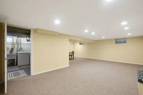 1110 East Dogwood Lane Mount Prospect IL 60056