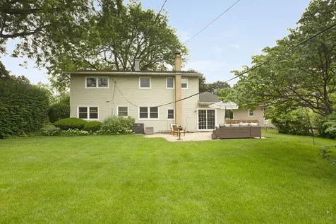 1110 East Dogwood Lane Mount Prospect IL 60056