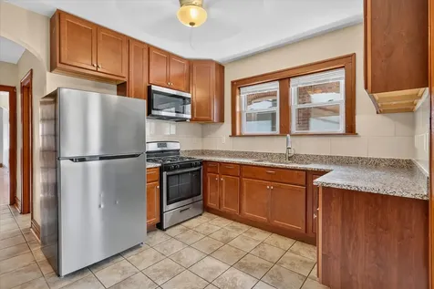 1822 Gunderson Avenue Berwyn IL 60402