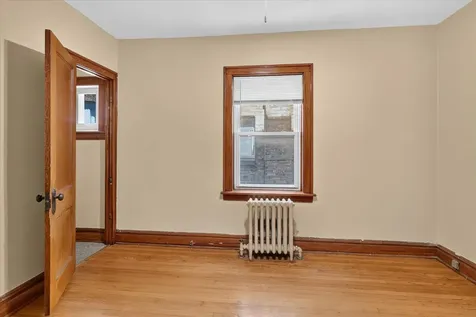1822 Gunderson Avenue Berwyn IL 60402