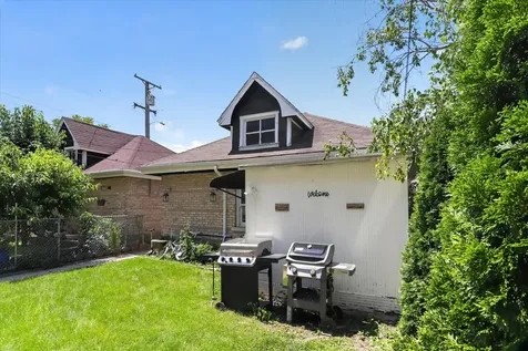 1822 Gunderson Avenue Berwyn IL 60402