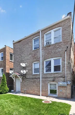 1822 Gunderson Avenue Berwyn IL 60402