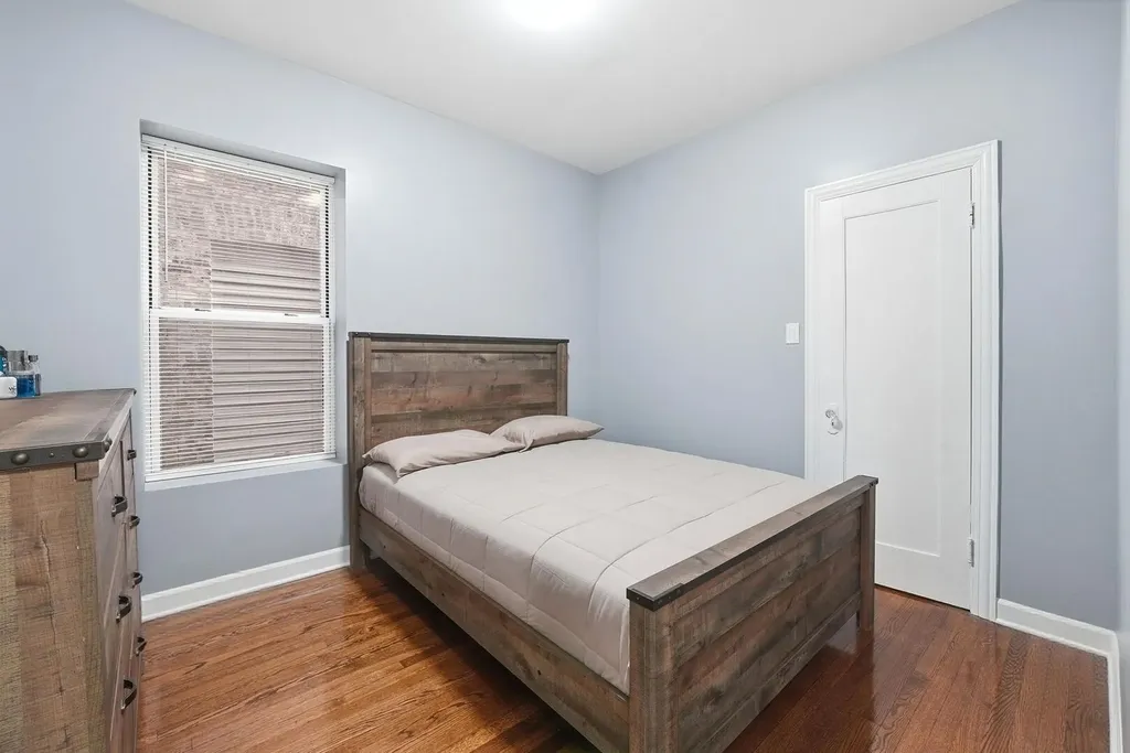 6127 South Champlain Avenue S Chicago IL 60637