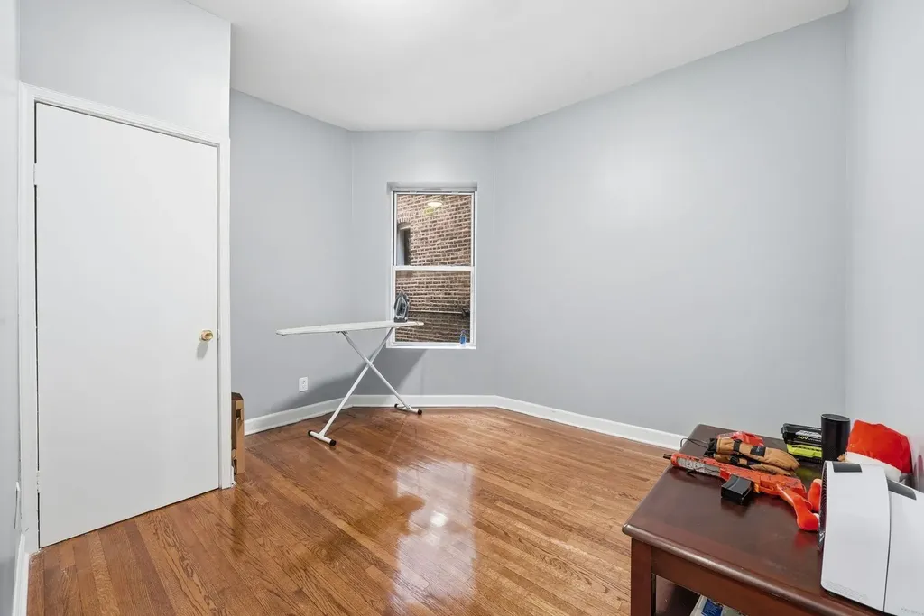 6127 South Champlain Avenue S Chicago IL 60637