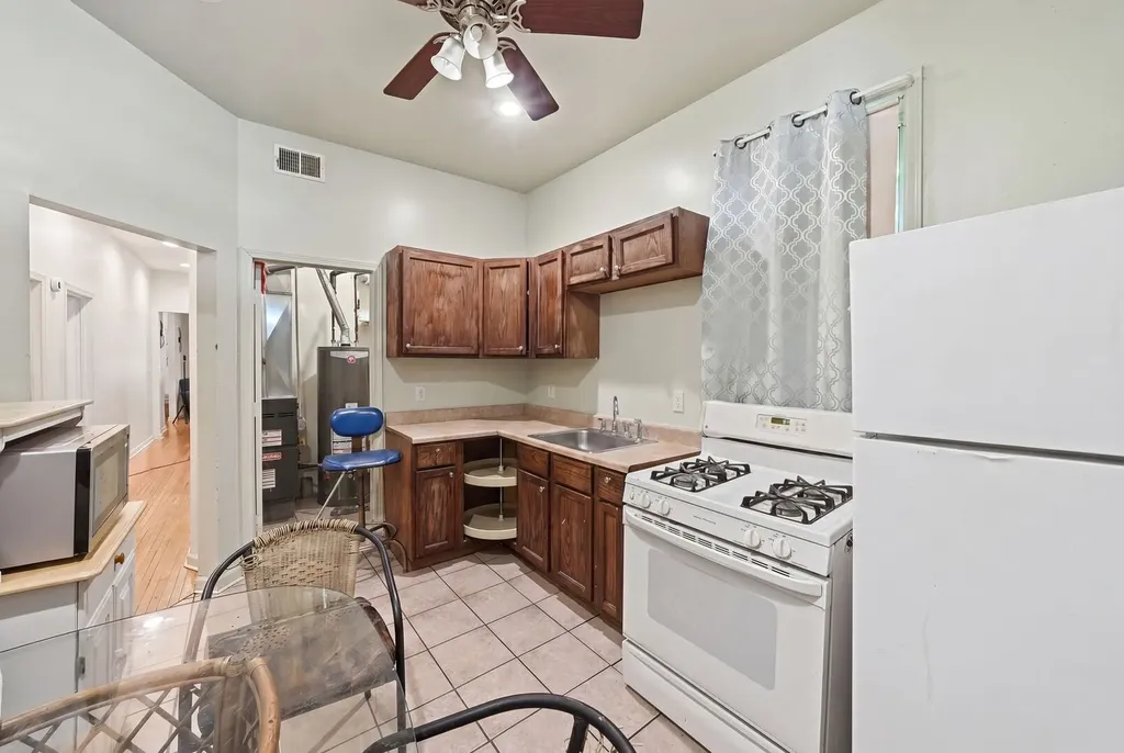 6127 South Champlain Avenue S Chicago IL 60637
