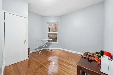 6127 South Champlain Avenue S Chicago IL 60637