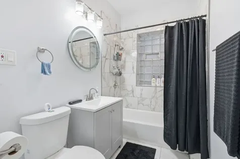 6127 South Champlain Avenue S Chicago IL 60637