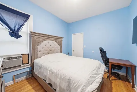 6127 South Champlain Avenue S Chicago IL 60637