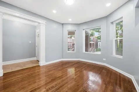 6127 South Champlain Avenue S Chicago IL 60637