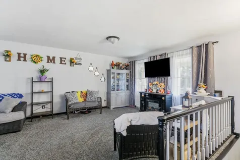 908 27TH Avenue Court East Moline IL 61244
