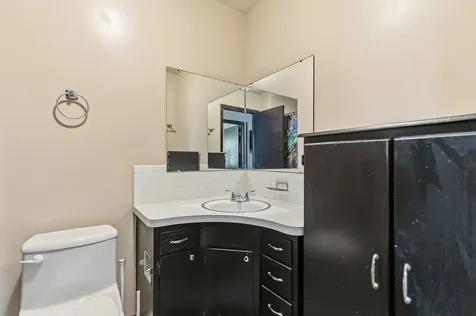 908 27TH Avenue Court East Moline IL 61244