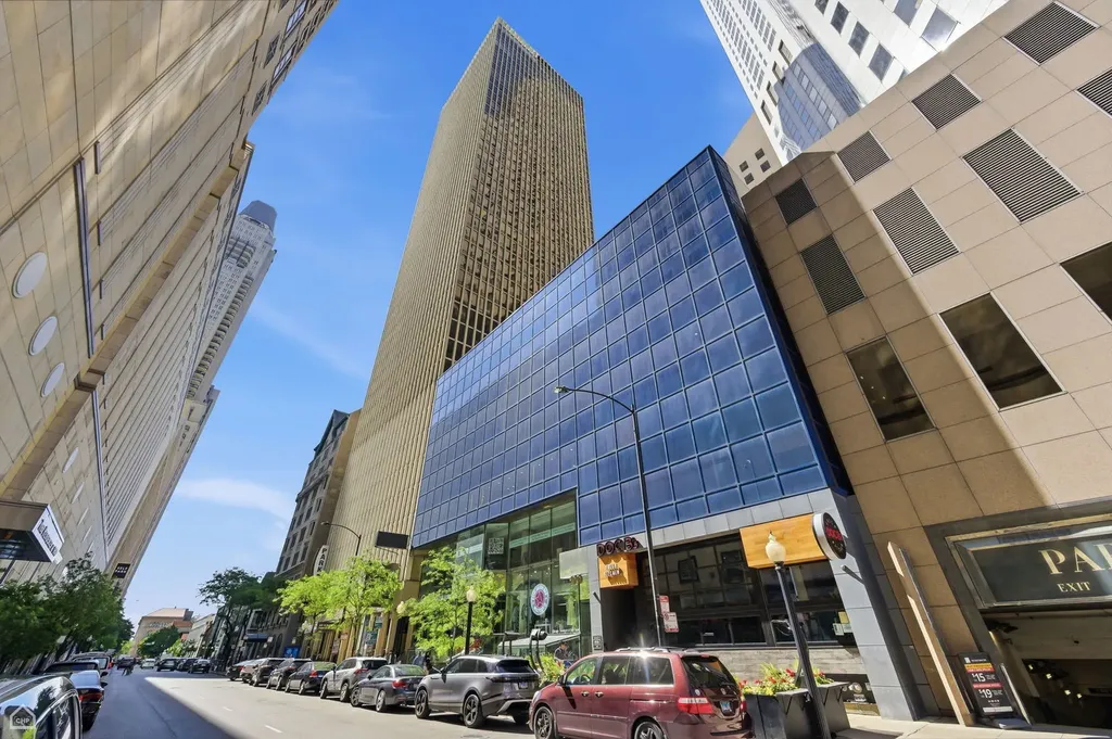 100 East Walton Street Chicago IL 60611