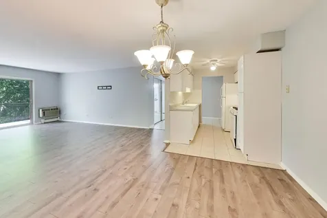 1198 Royal Glen Drive Glen Ellyn IL 60137