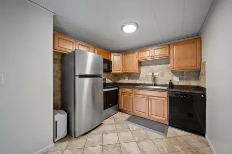 1102 Westover Lane Schaumburg IL 60193